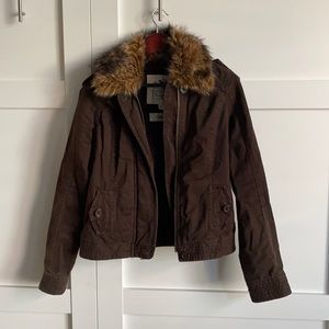 Abercrombie & Fitch Women’s Vintage Small Brown Coat with Removable Fur Collar